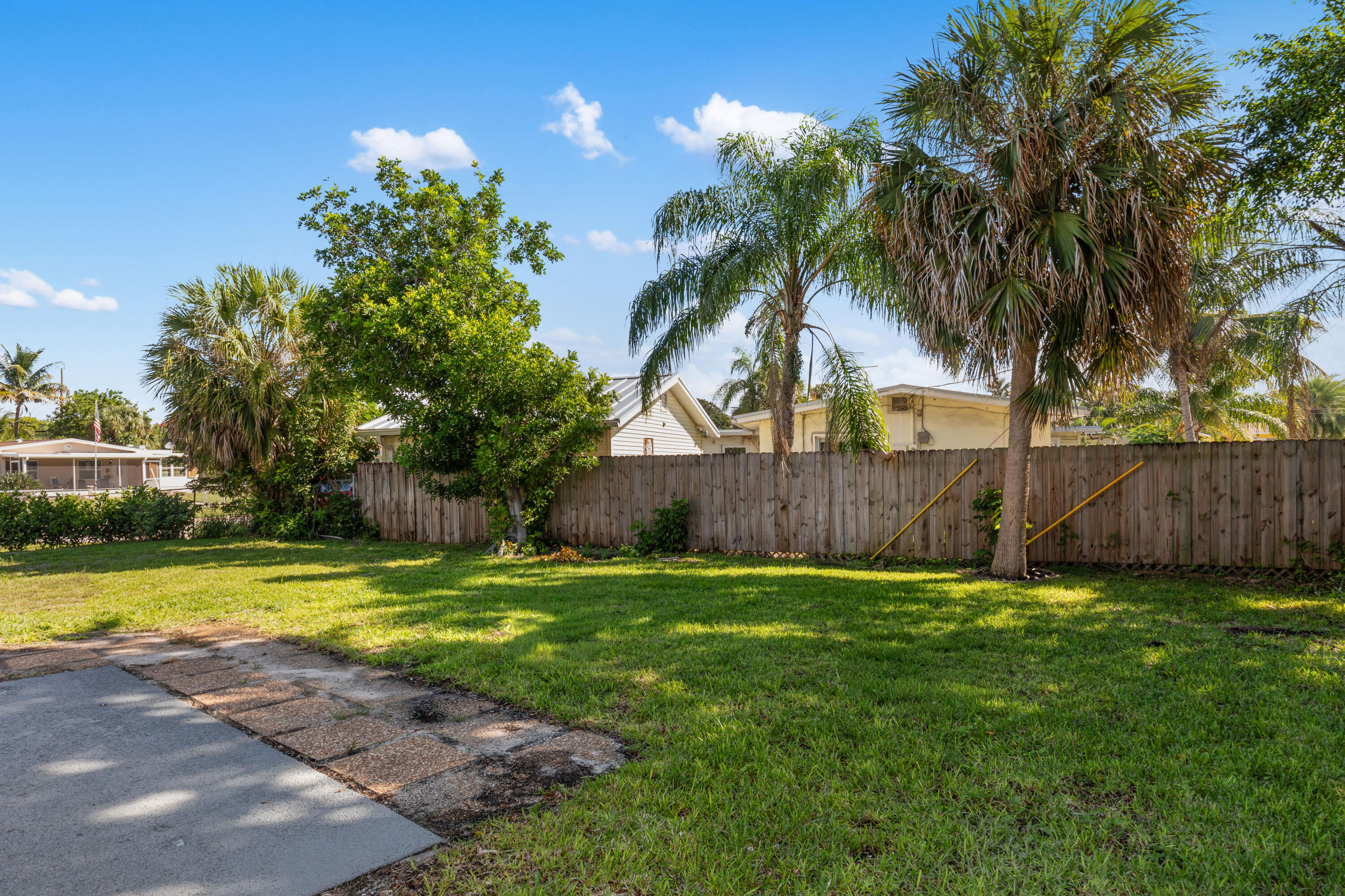 LANTANA HEIGHTS 6 - Residential