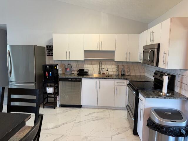 PORT ST LUCIE SECTION 8 - Residential