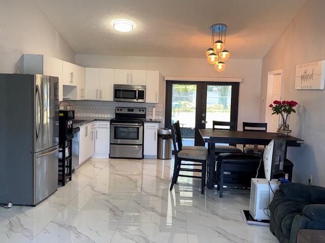 PORT ST LUCIE SECTION 8 - Residential