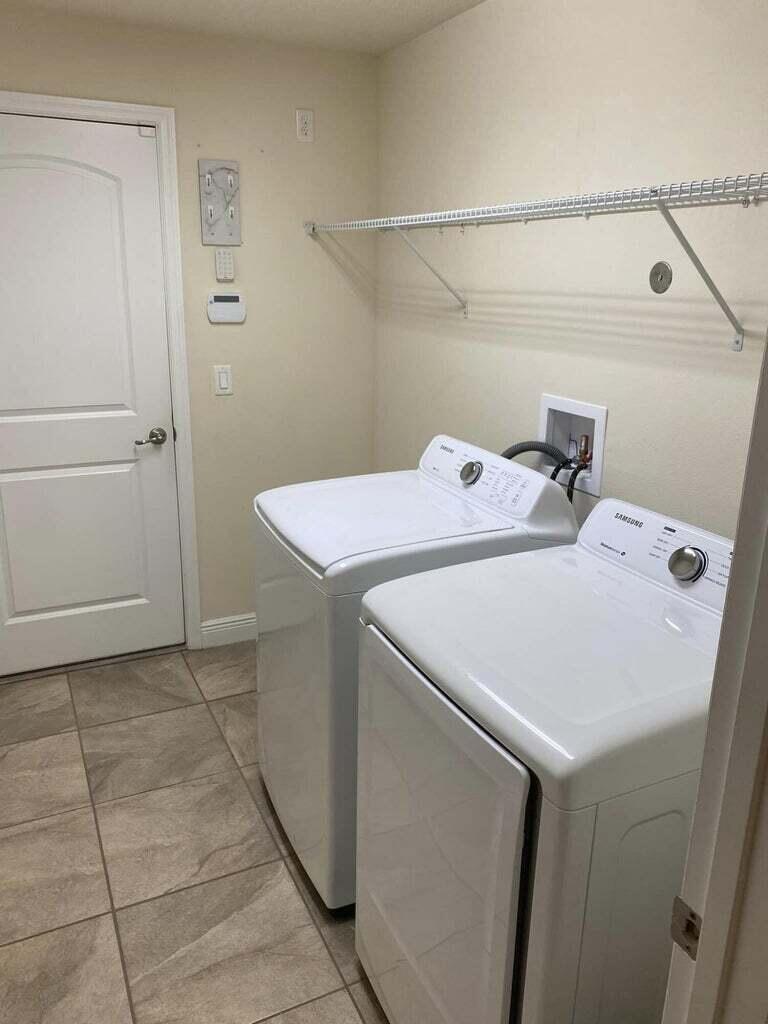 PORT ST LUCIE SECTION 46 - Residential Lease