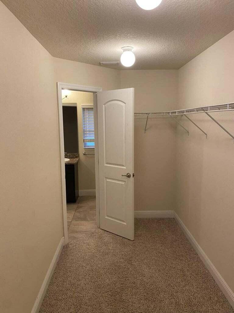 PORT ST LUCIE SECTION 46 - Residential Lease