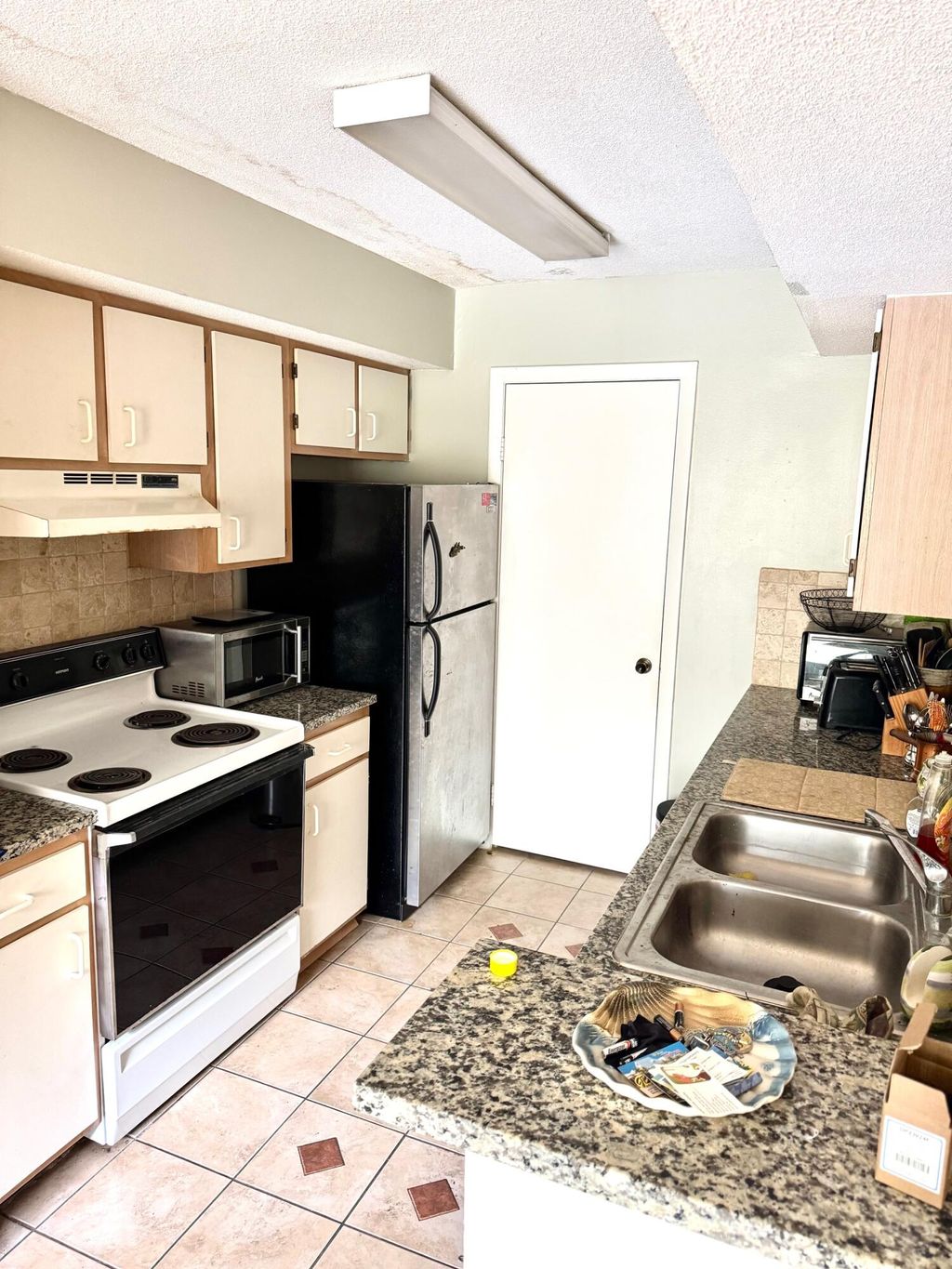 Photo of 815 W Boynton Beach Boulevard #9-103, Boynton Beach, FL 33426 (MLS # B26009676)