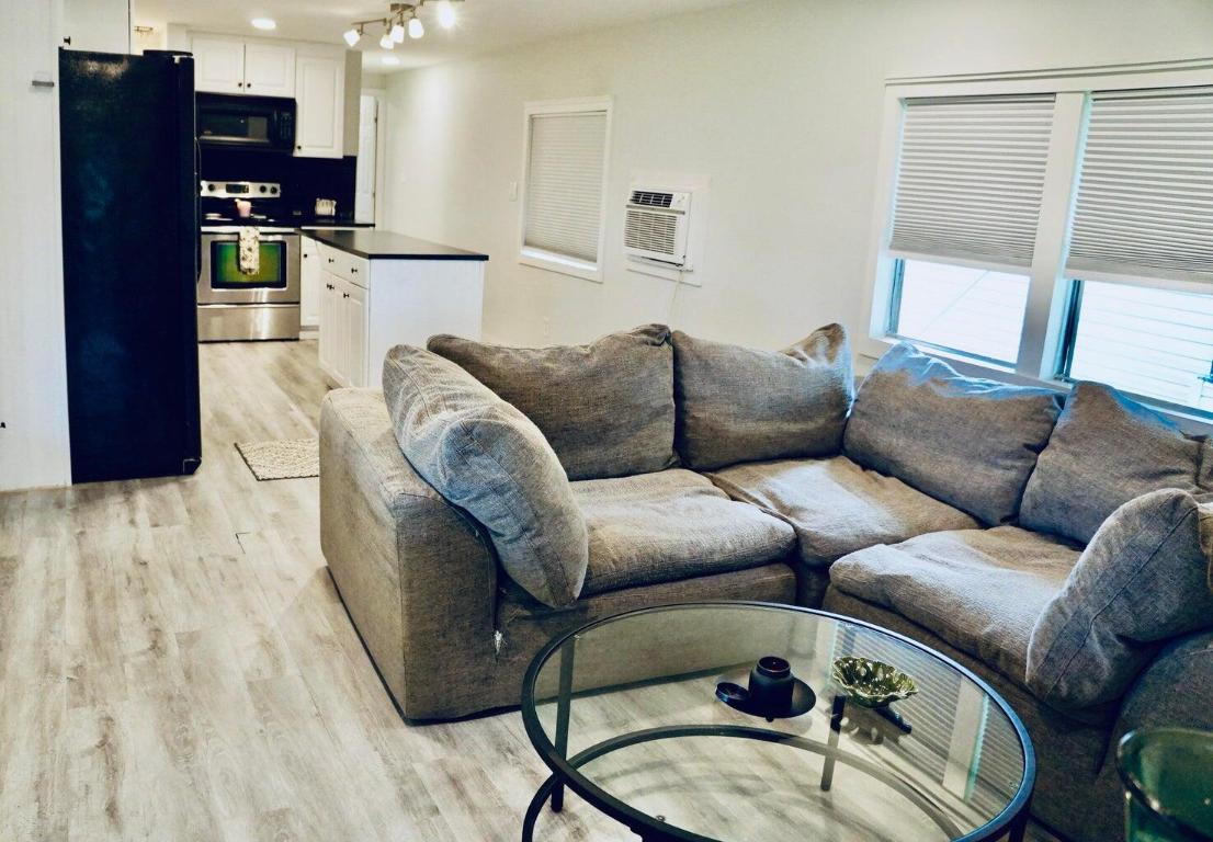 Sunshine Mobile Manor - Residential