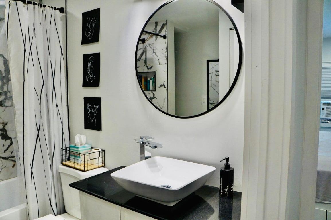 Sunshine Mobile Manor - Residential