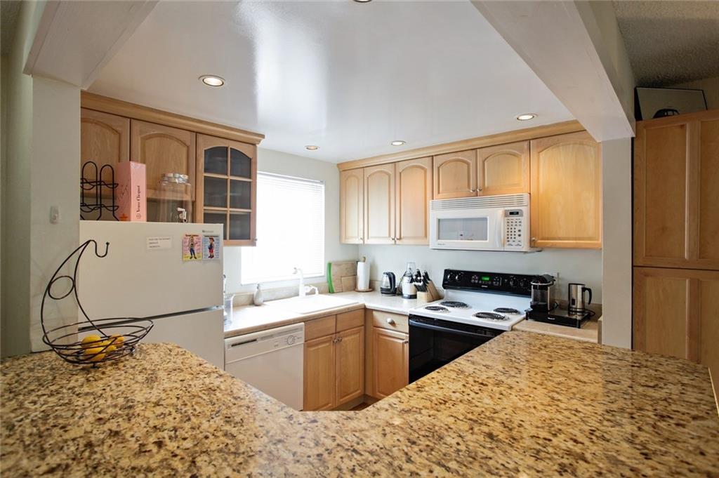 HARBORDALE BREEZES - Residential