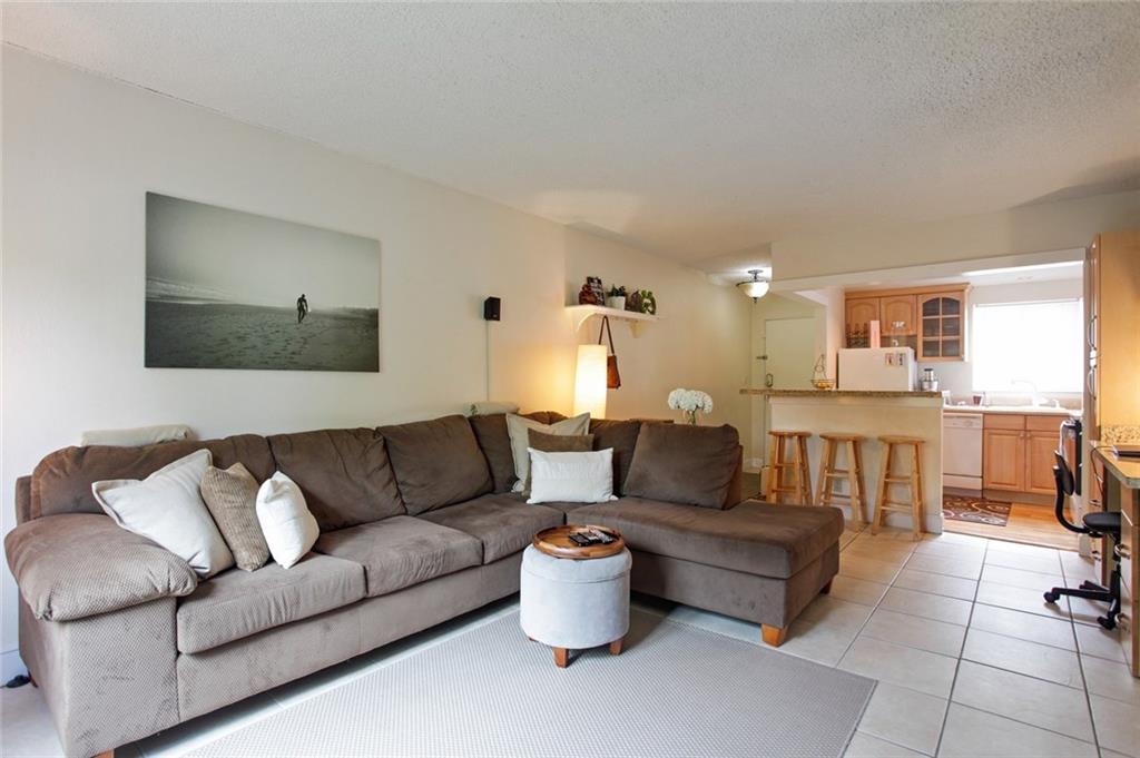 HARBORDALE BREEZES - Residential
