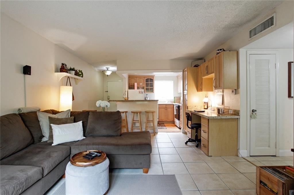 HARBORDALE BREEZES - Residential
