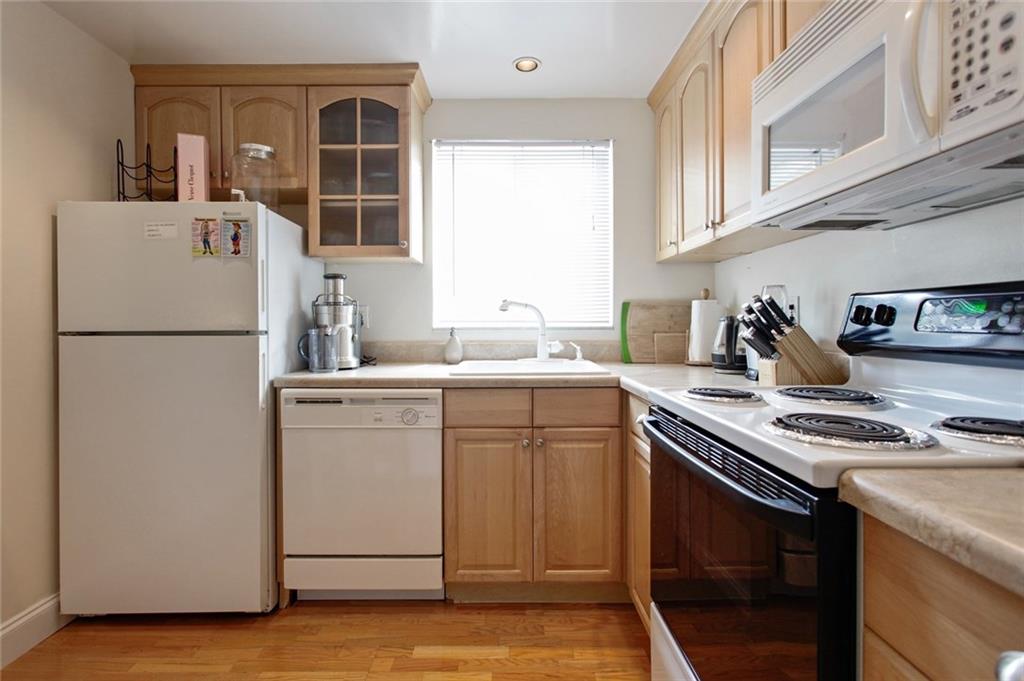 HARBORDALE BREEZES - Residential
