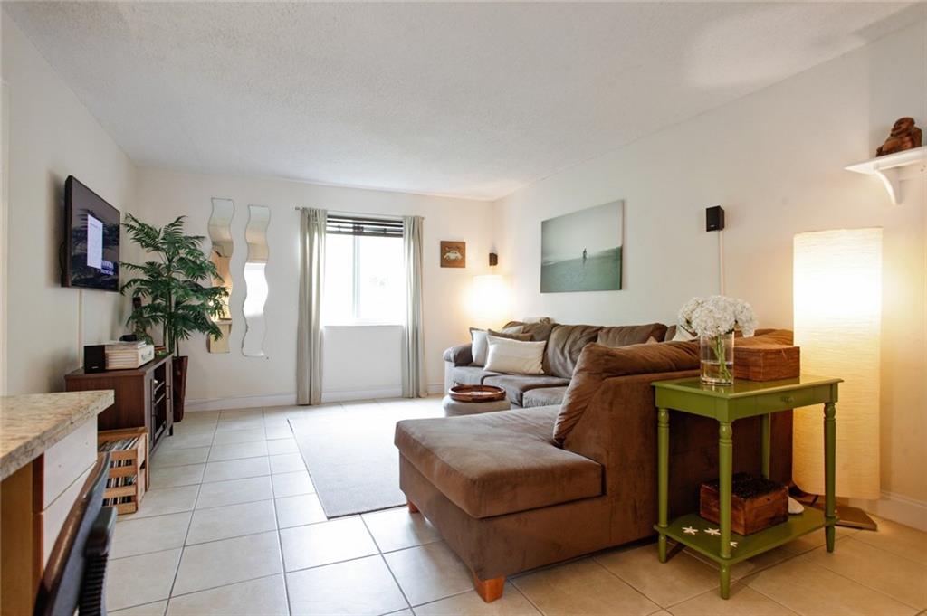 HARBORDALE BREEZES - Residential