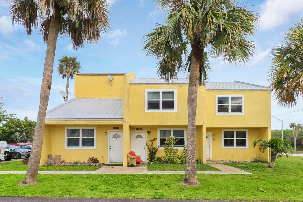 Photo of 1000 Shorewinds Drive, Fort Pierce, FL 34949 (MLS # R10978313)