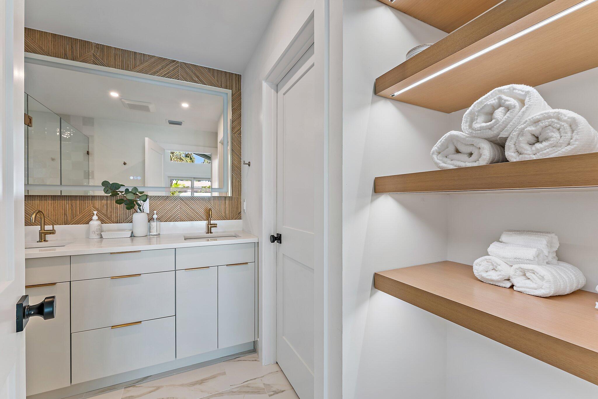 OCEAN WALK PLACE PH II - Residential