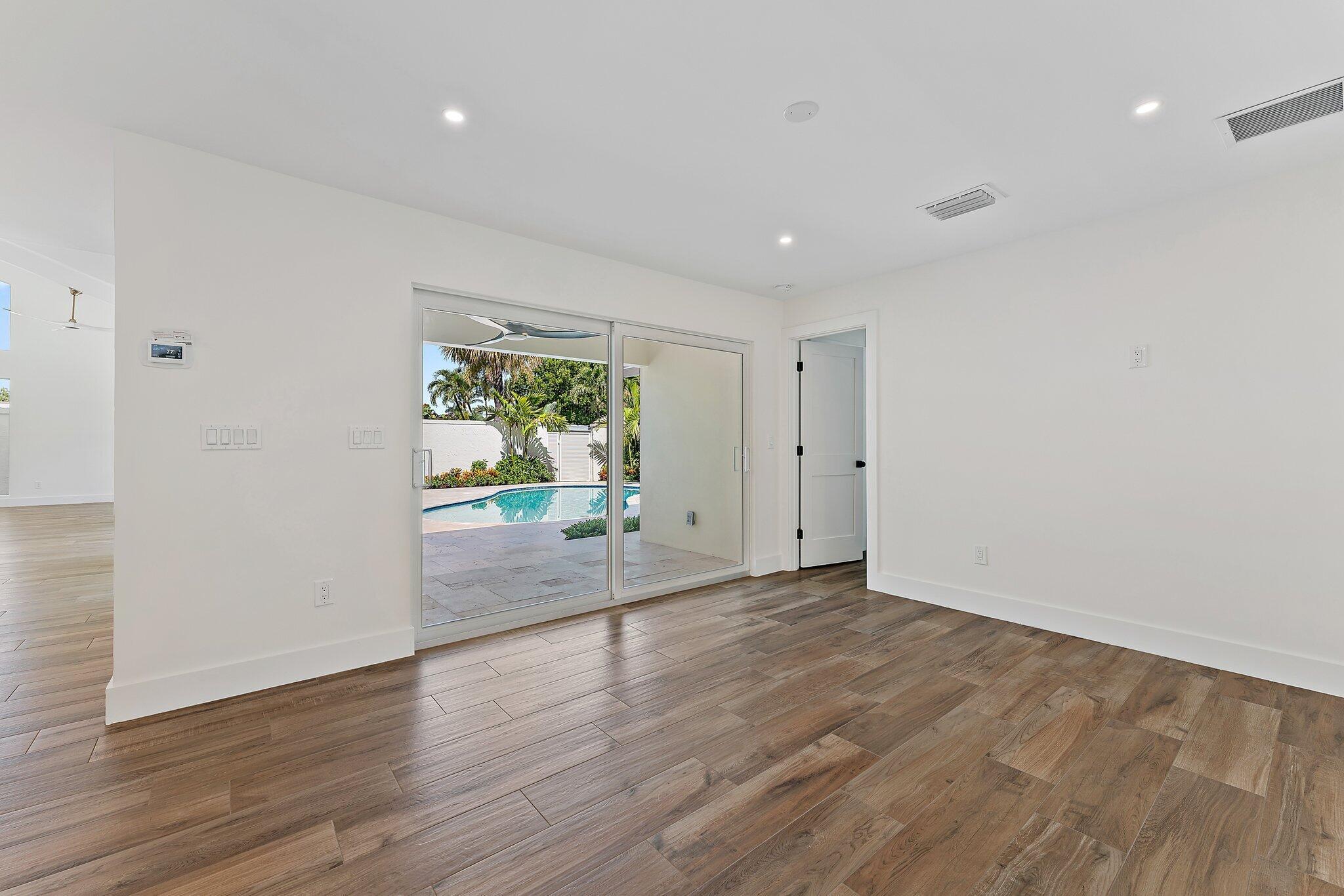 OCEAN WALK PLACE PH II - Residential