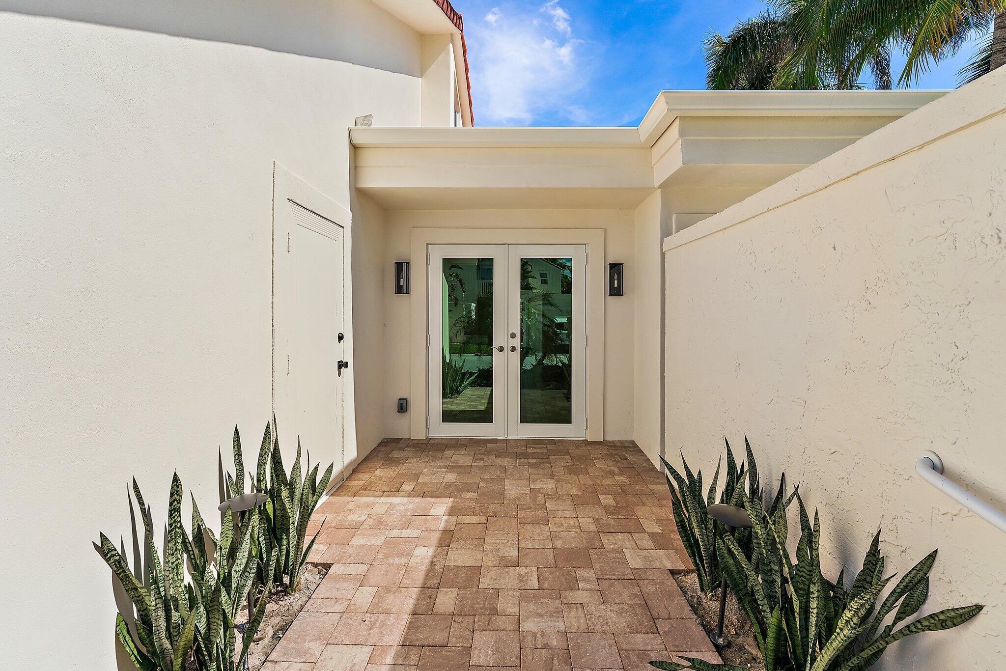 OCEAN WALK PLACE PH II - Residential