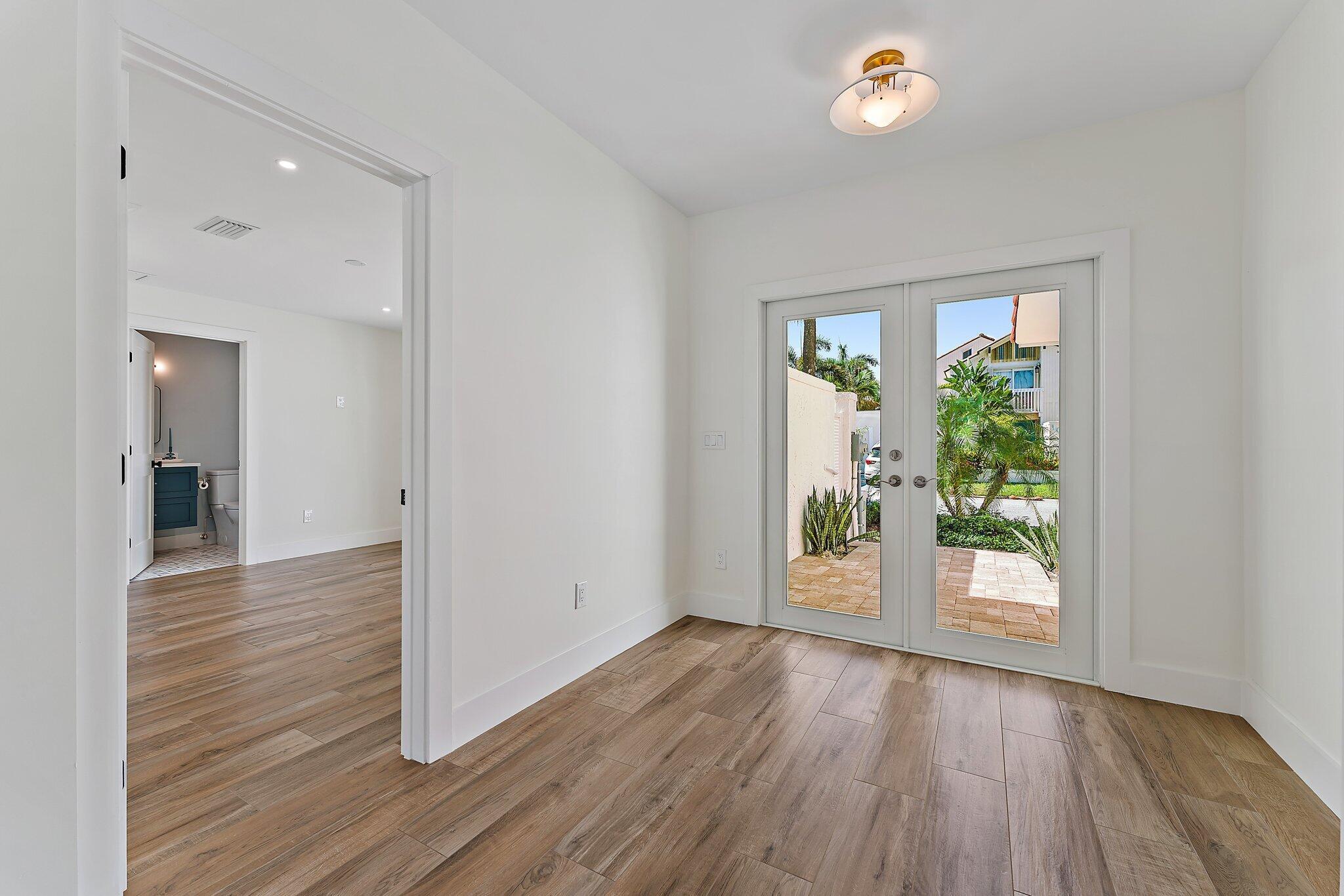 OCEAN WALK PLACE PH II - Residential