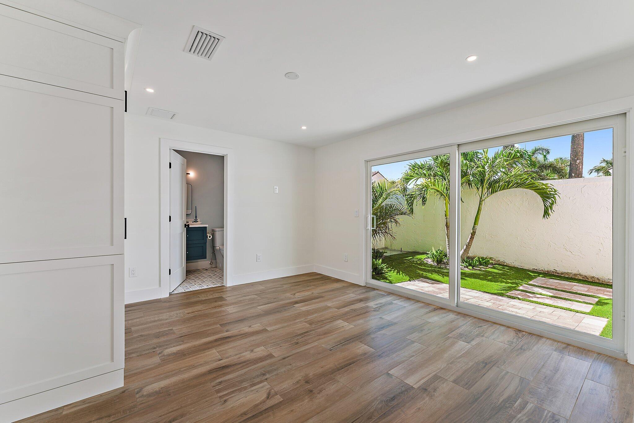 OCEAN WALK PLACE PH II - Residential