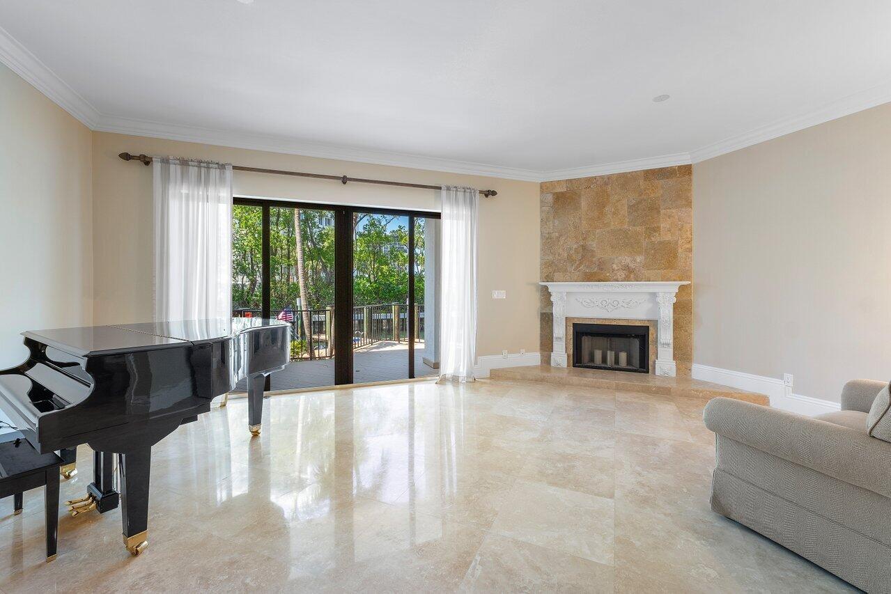4401 N Ocean Boulevard 12