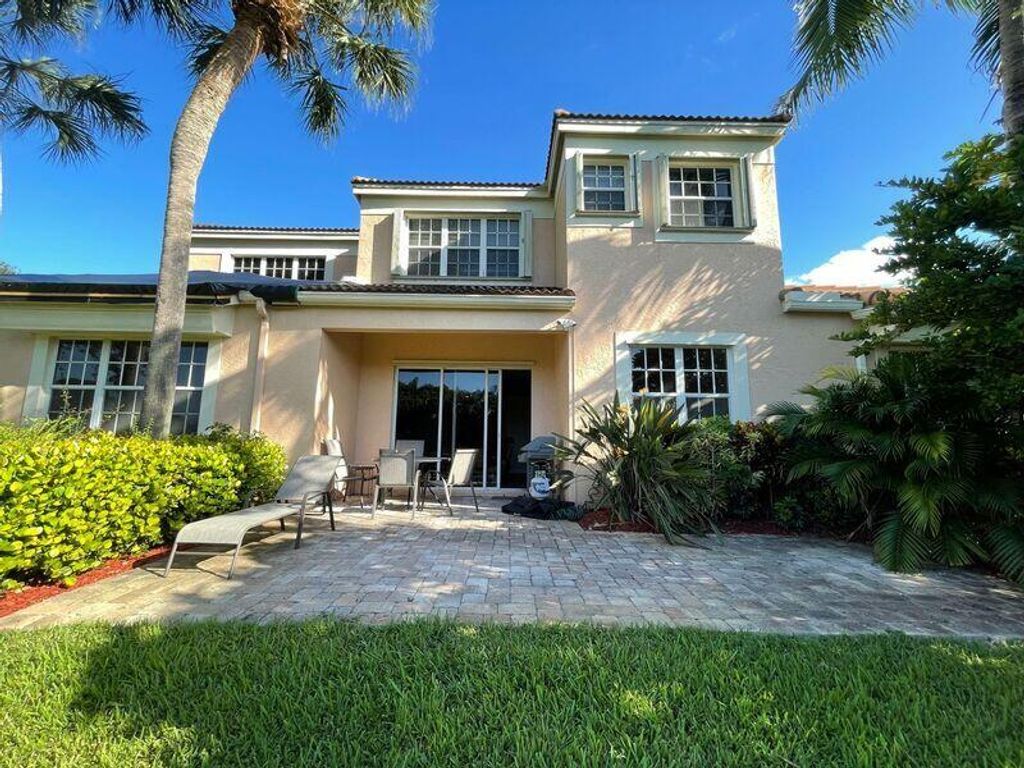 Photo of 320 Commons Way, Palm Beach Gardens, FL 33418 (MLS # R10999319)
