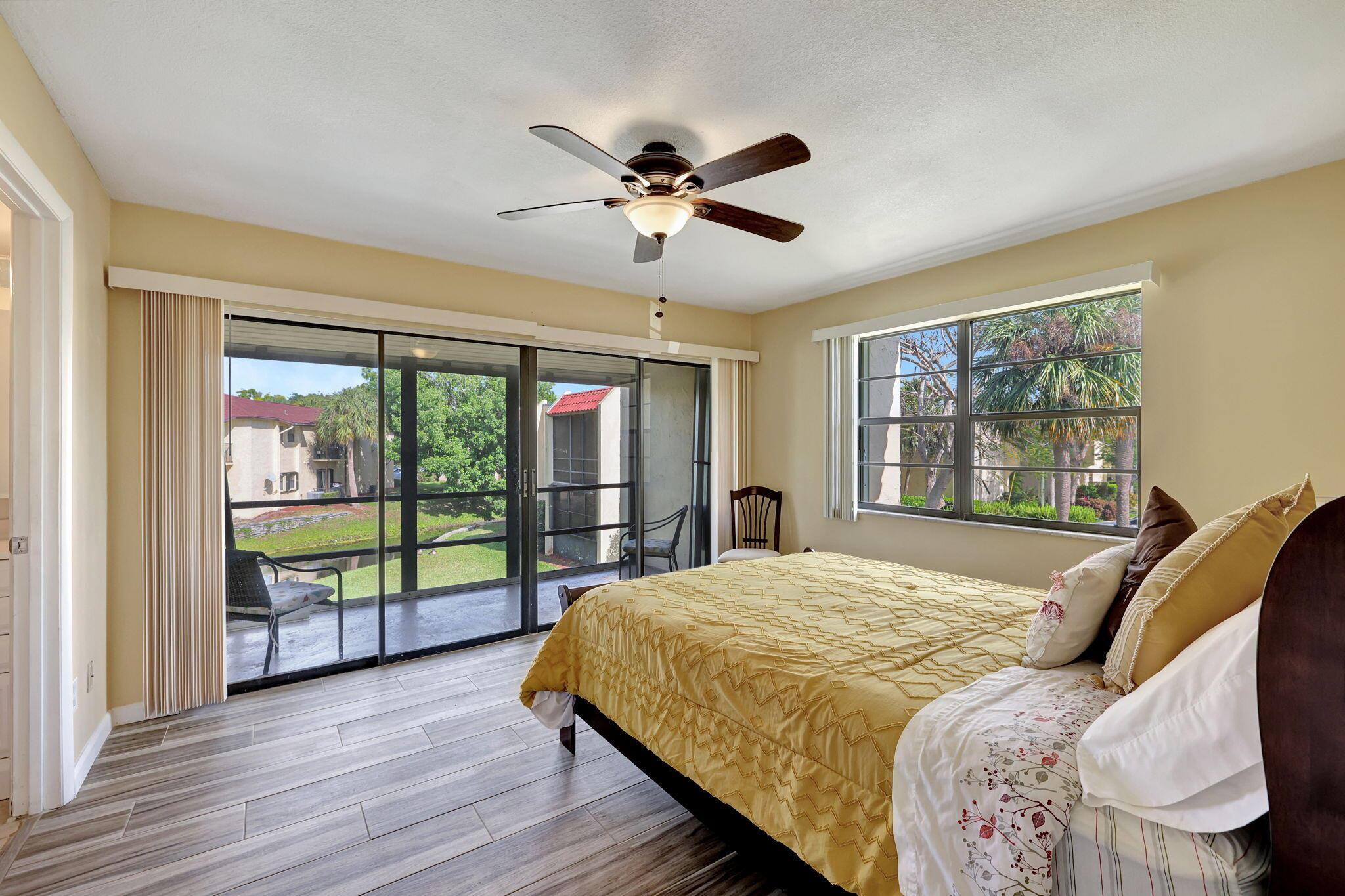 ISLAND HOUSE CONDOMINIUM PHASE I - Residential