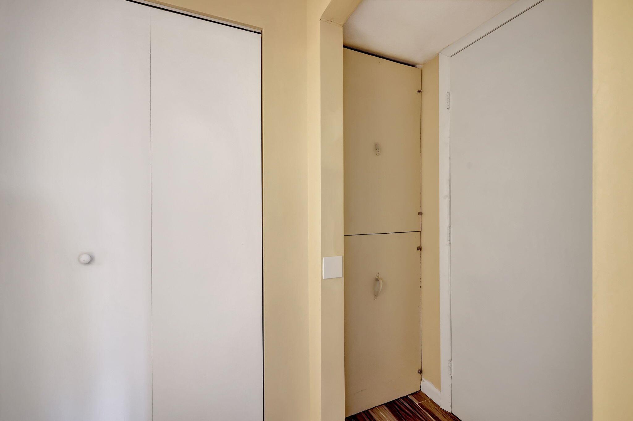 ISLAND HOUSE CONDOMINIUM PHASE I - Residential