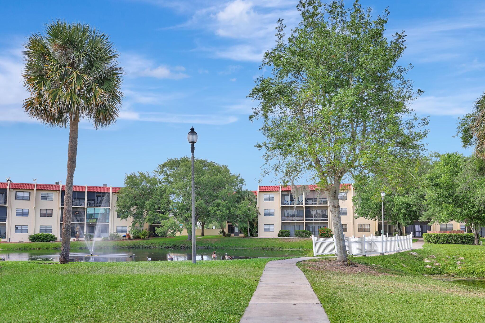 ISLAND HOUSE CONDOMINIUM PHASE I - Residential