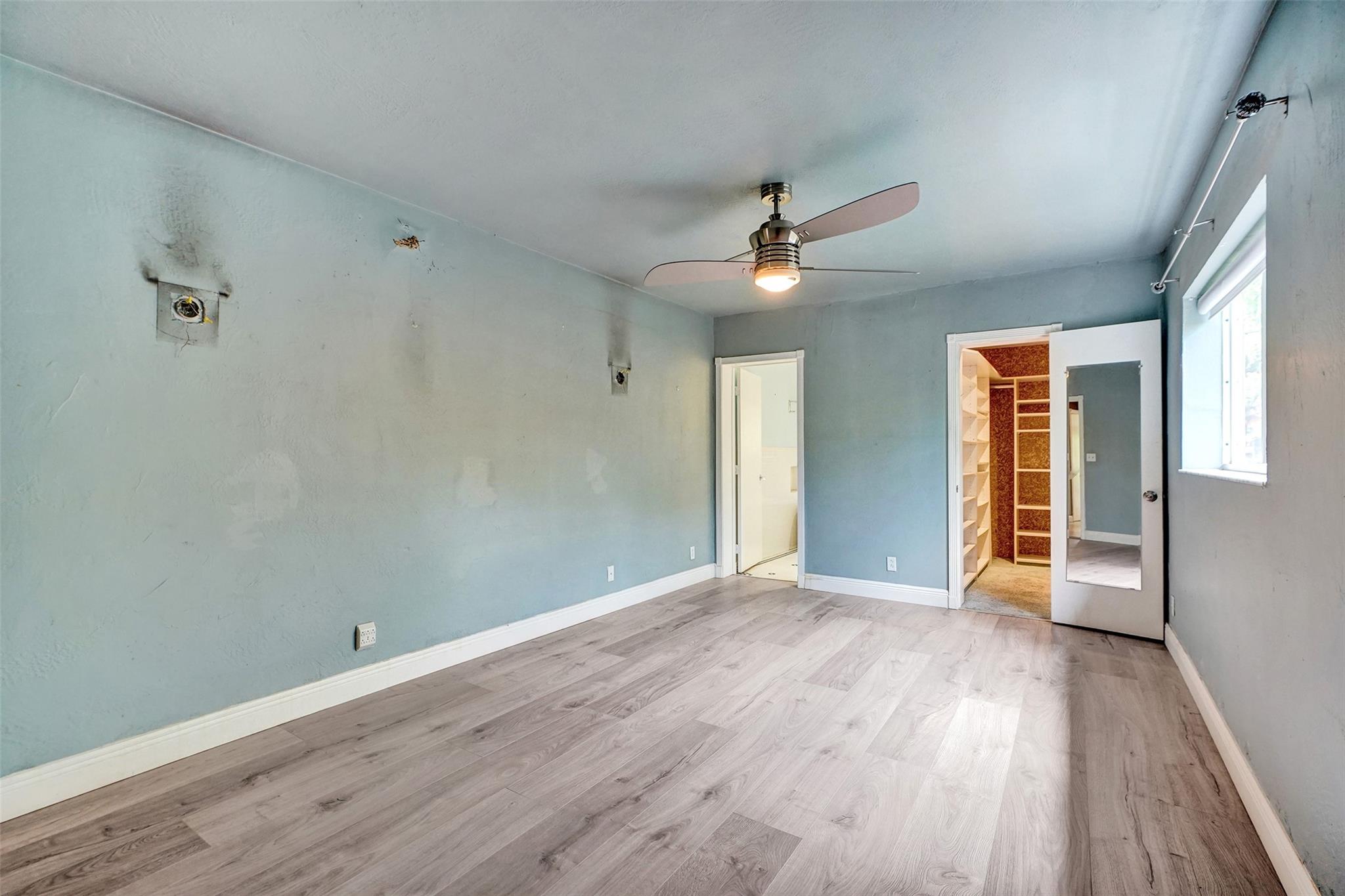 Hollywood 1-21 B - Residential