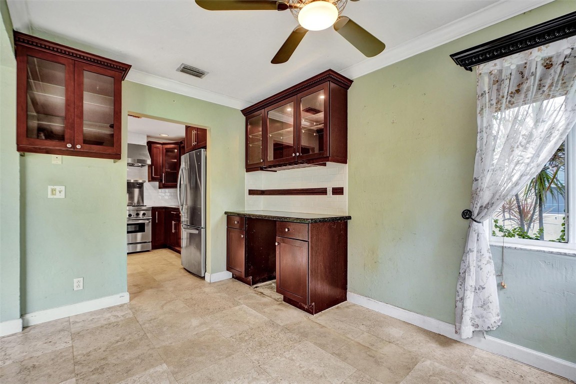 Hollywood 1-21 B - Residential