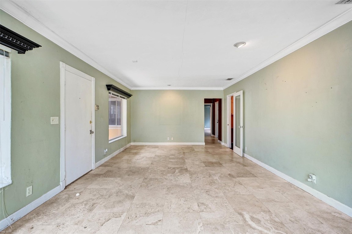 Hollywood 1-21 B - Residential