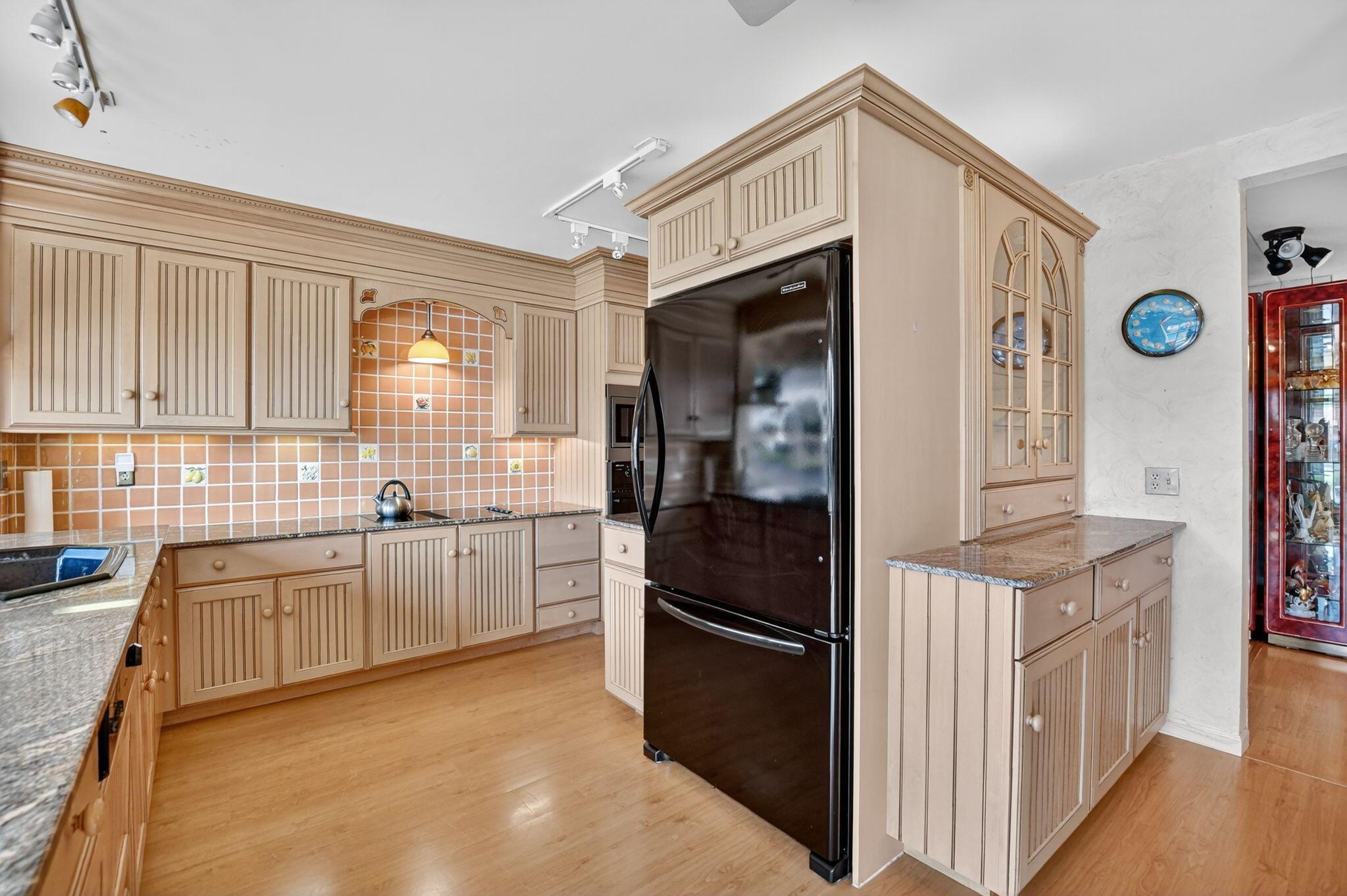 PEPPERTREE - Residential