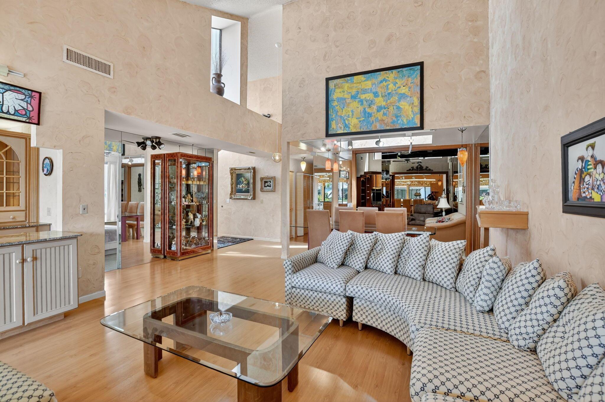 PEPPERTREE - Residential