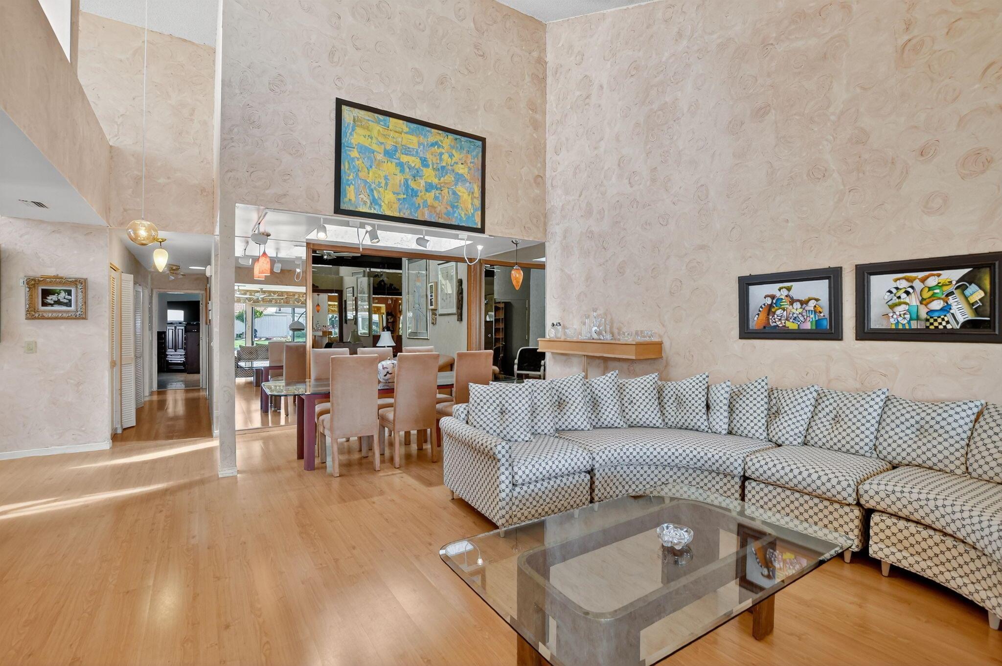 PEPPERTREE - Residential