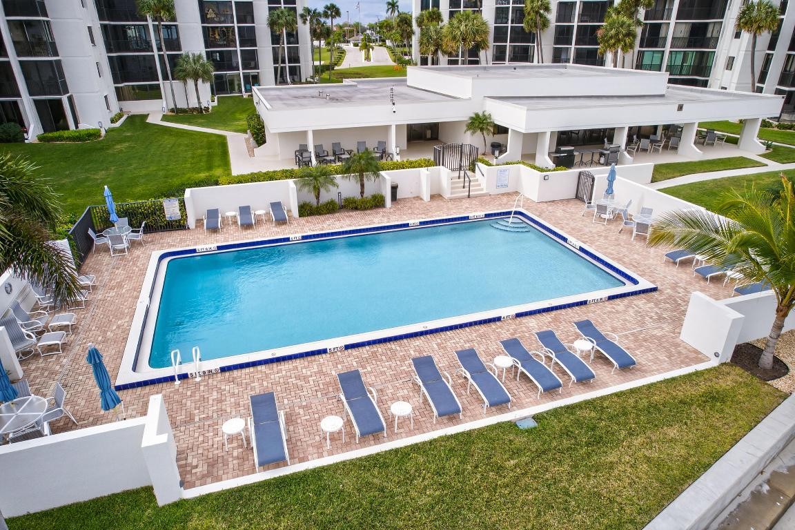 19800 Sandpointe Bay Drive 607