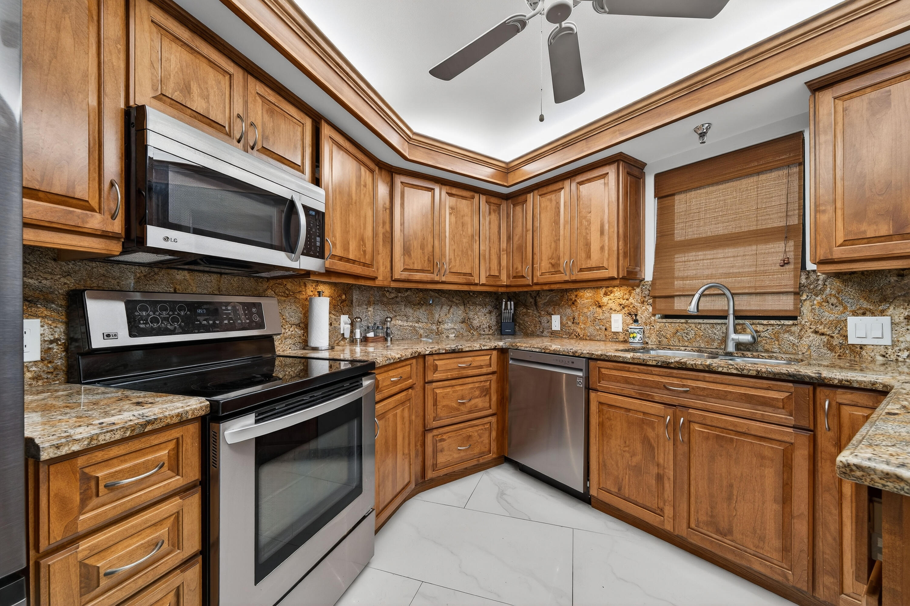 SANDPOINTE BAY CONDO - Residential