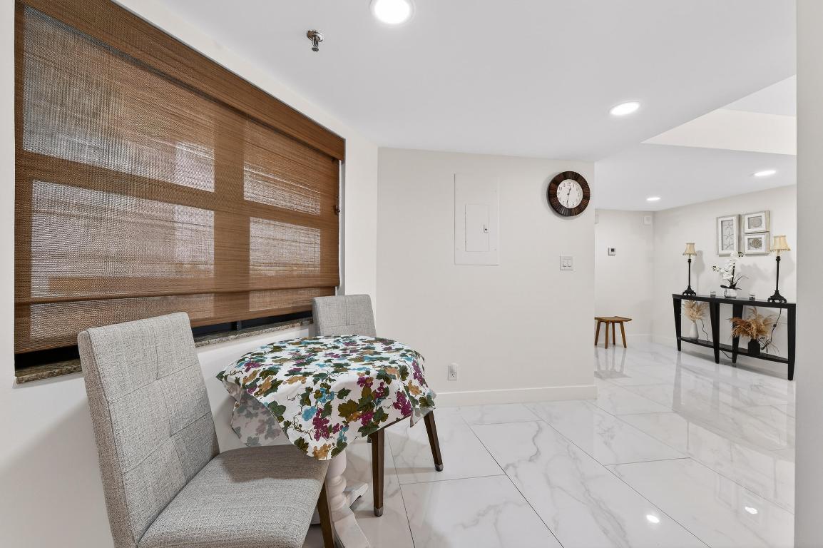 SANDPOINTE BAY CONDO - Residential