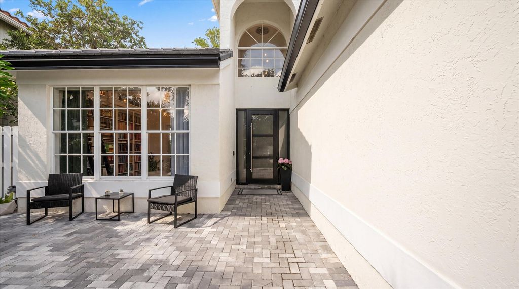 Photo of 6726 Remington Place, Lake Worth, FL 33463 (MLS # B26028134)