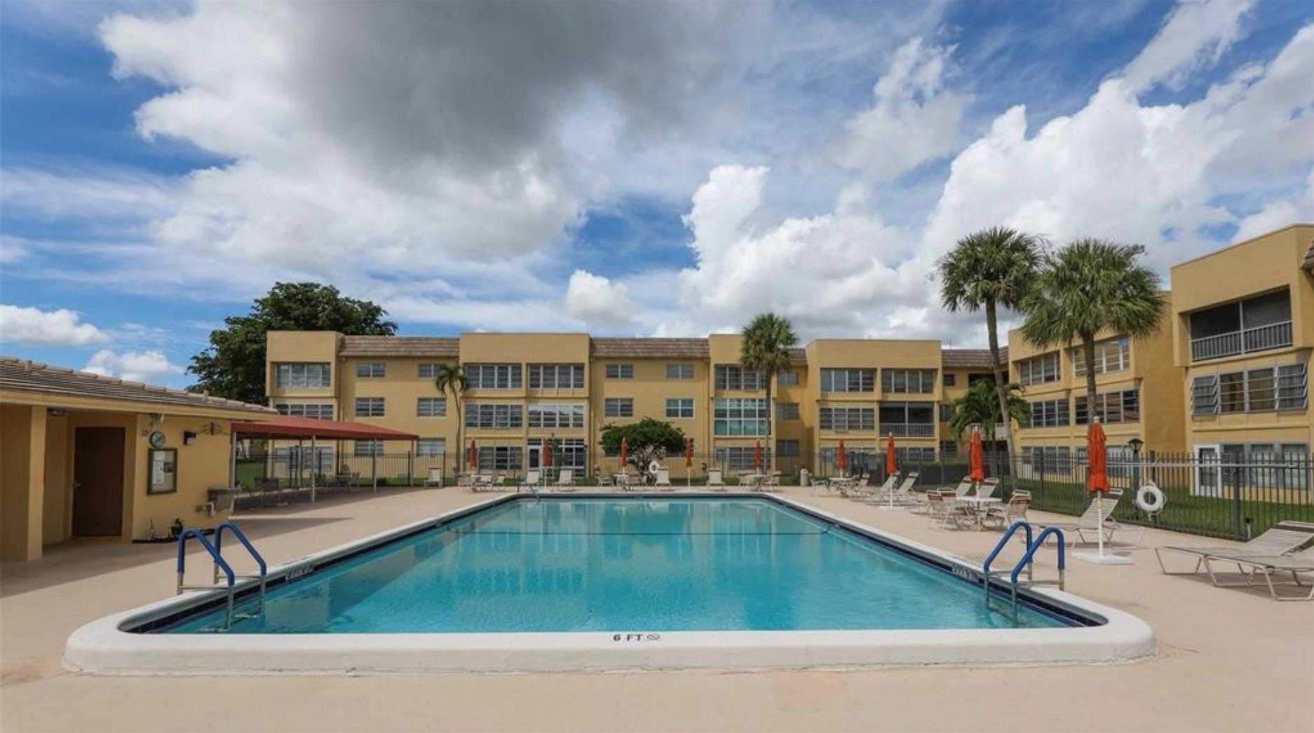 Bermuda Club - Residential