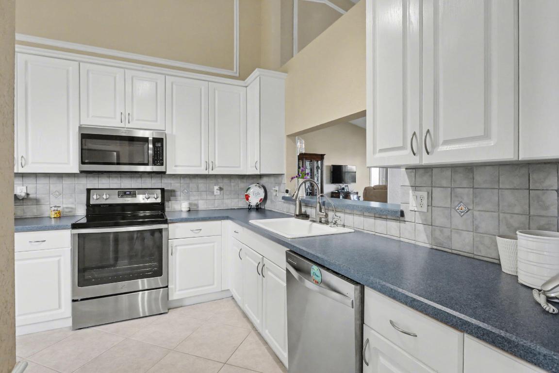 FLORAL LAKES PH 3 AND 4 - Residential