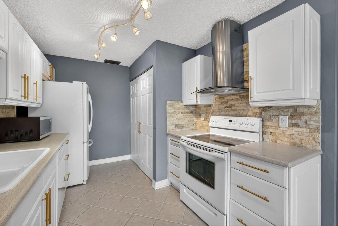 CYPRESS LAKES 6-A - Residential