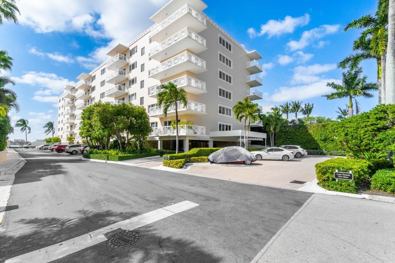 Offered at $9,000 seasonally and $6,000 /month annual/0ff season. Beautiful and updated, light filled unit on high floor of full service and pet-friendly Lake Towers. It features tile floors and a wrap-around terrace to enjoy the wonderful weather and SE views of Palm Beach from the Intracoastal to the Ocean. Heated pool, 24 hour doorman and convenient location