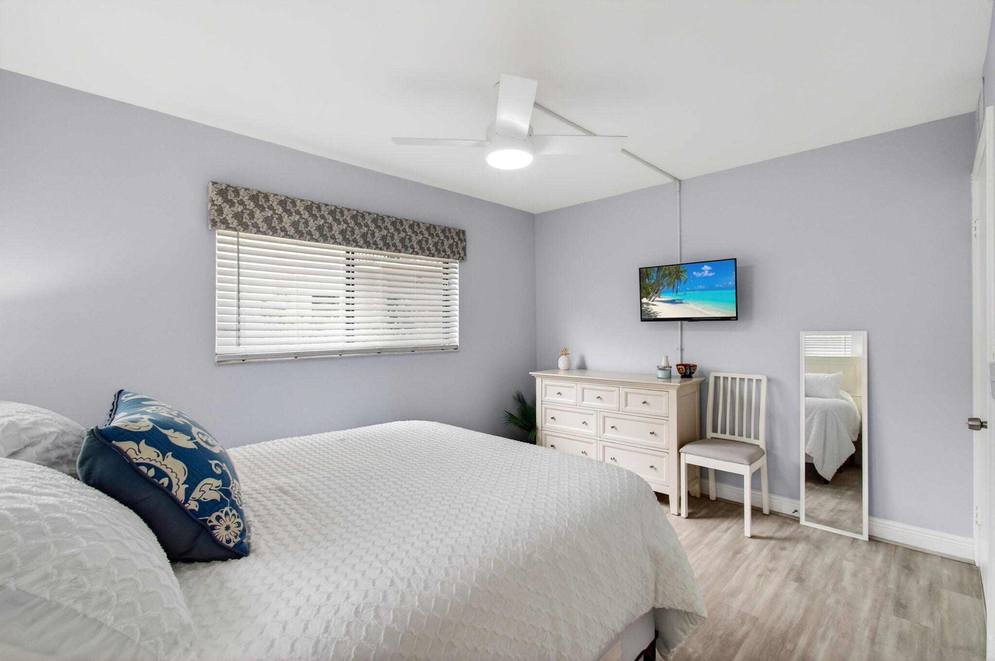 COCONUT PALM CONDO - Residential