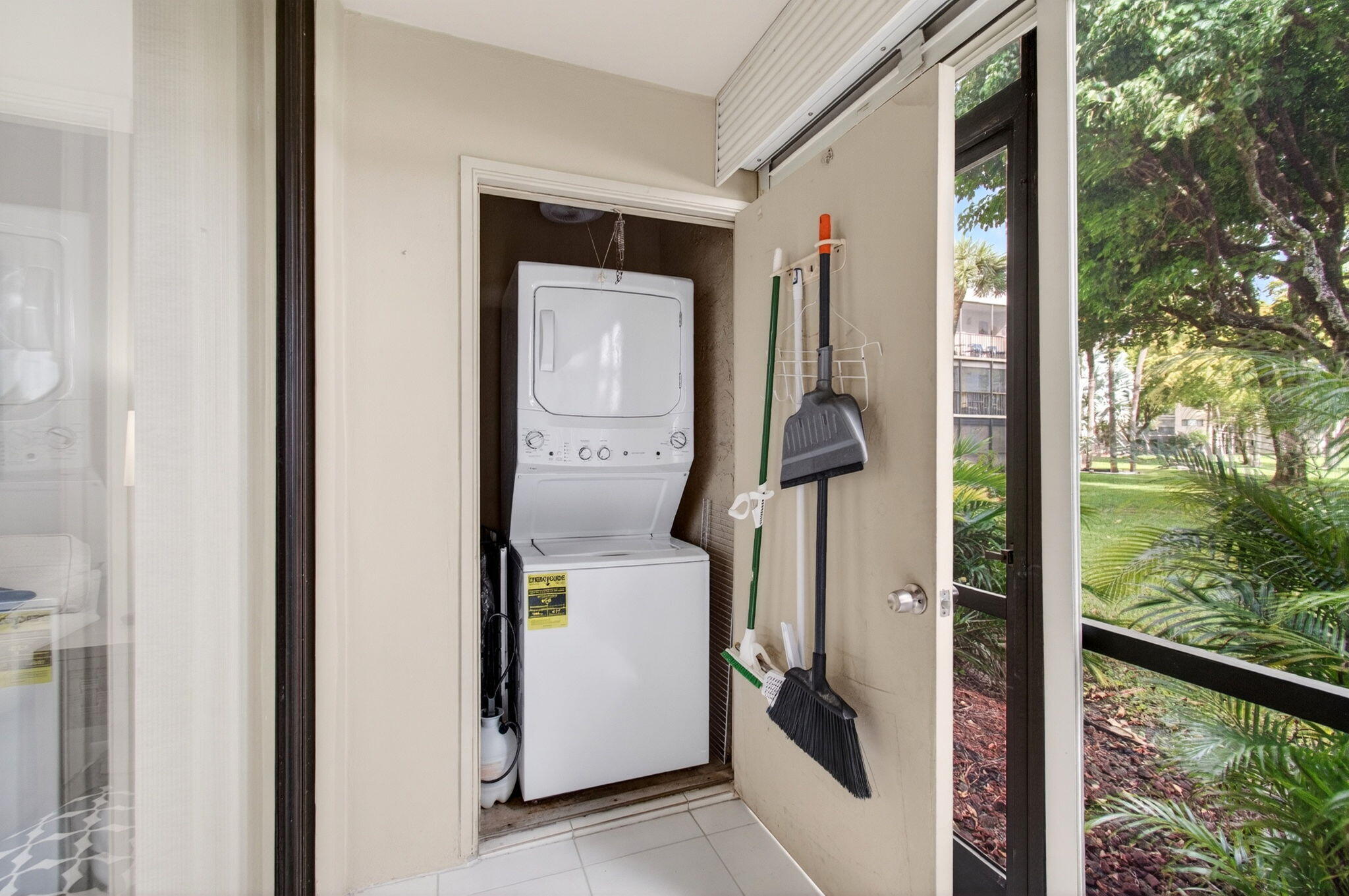 COCONUT PALM CONDO - Residential