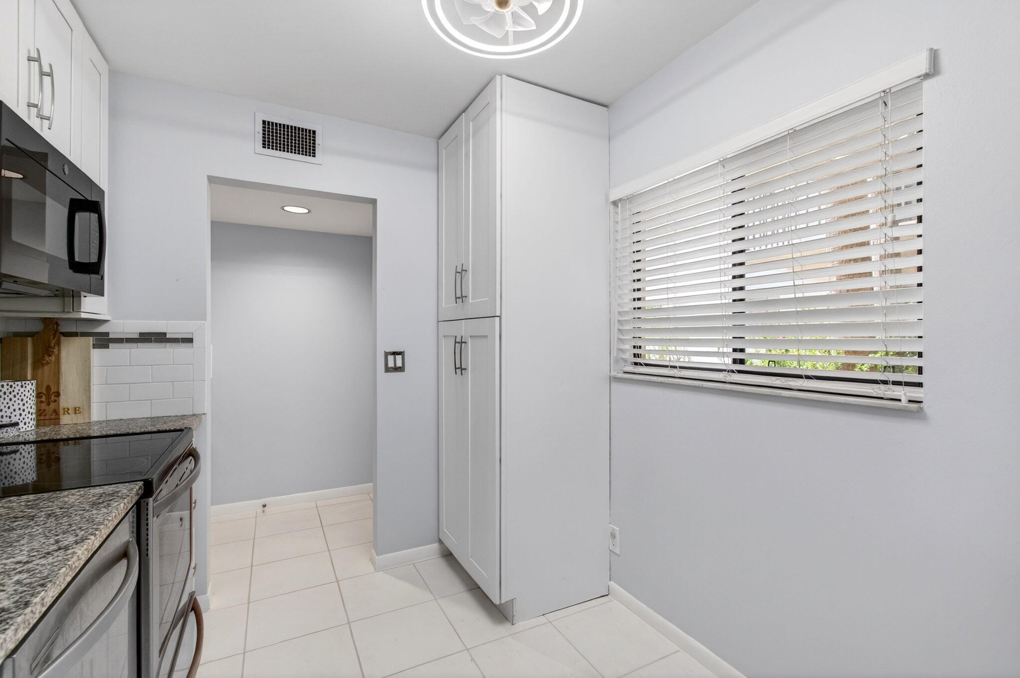 COCONUT PALM CONDO - Residential