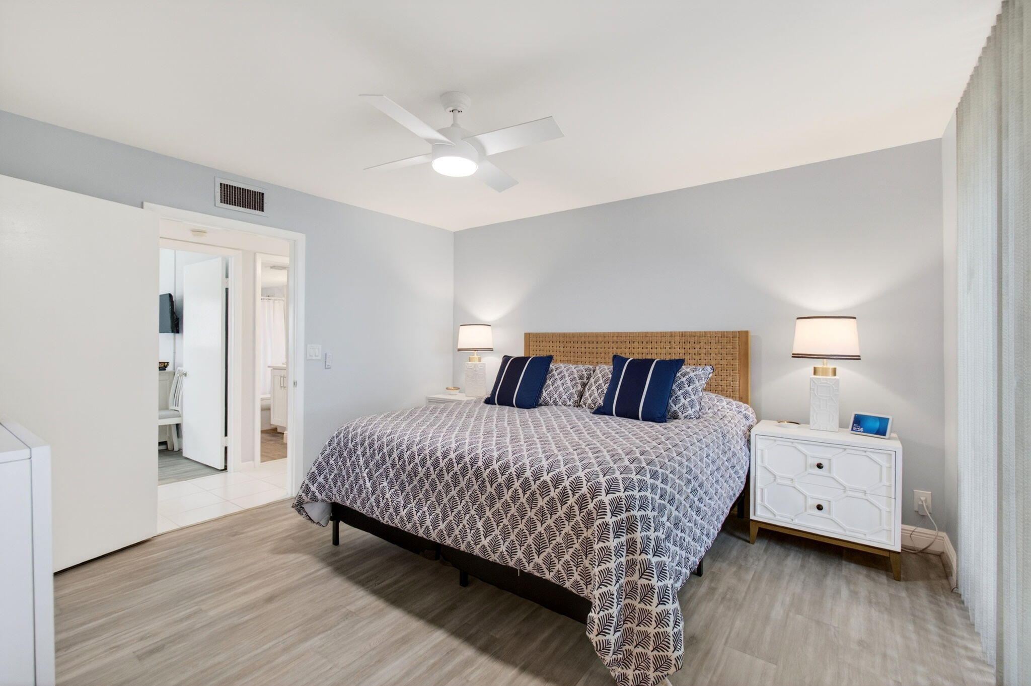 COCONUT PALM CONDO - Residential