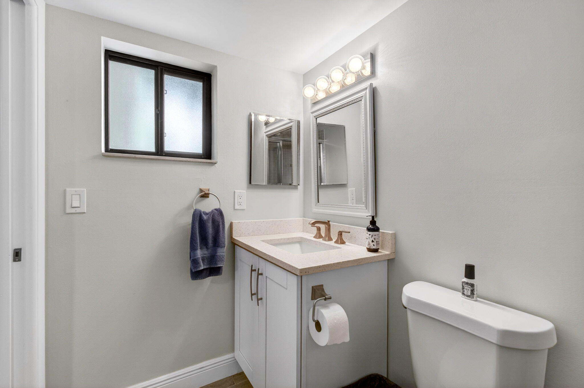 COCONUT PALM CONDO - Residential