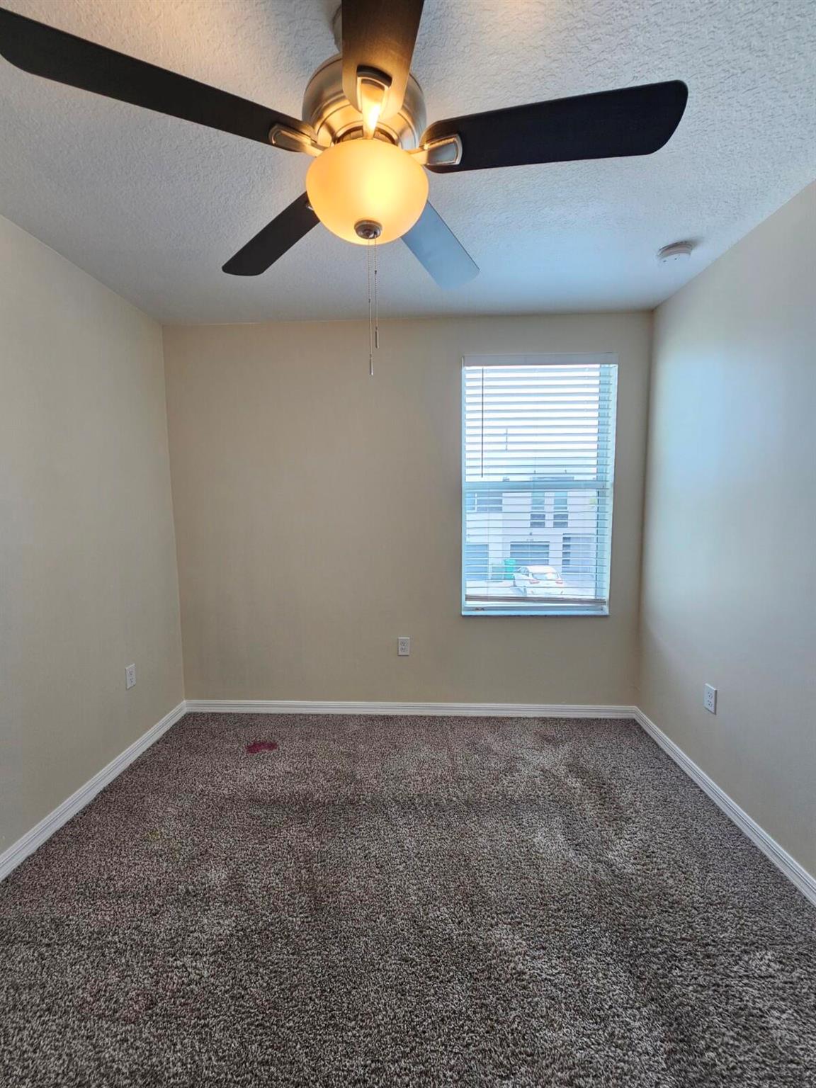 FONTANA TOWNHOMES - Residential Lease