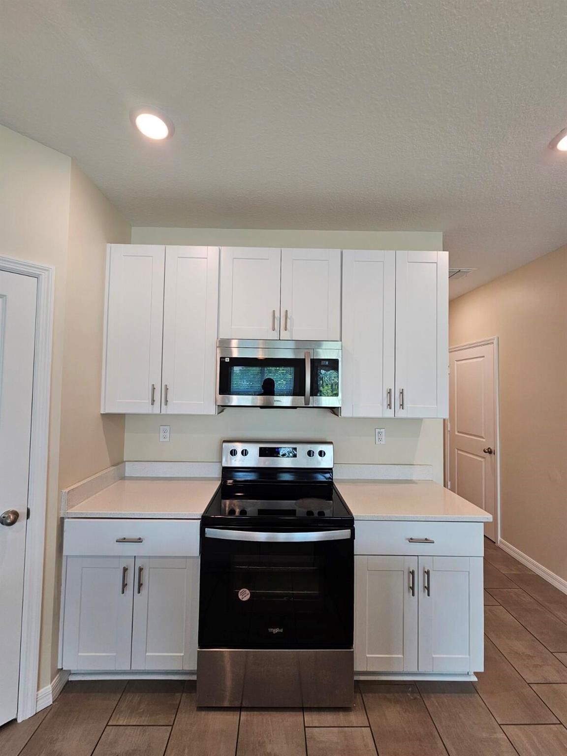 FONTANA TOWNHOMES - Residential Lease