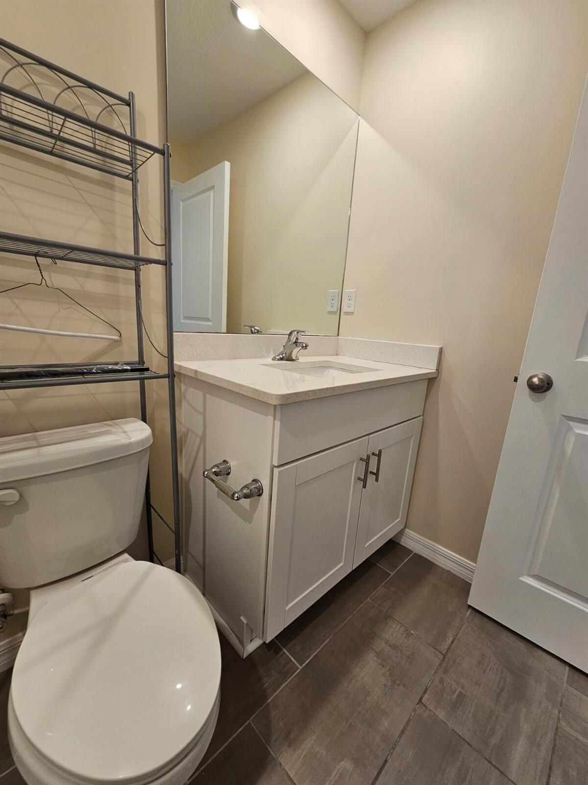 FONTANA TOWNHOMES - Residential Lease