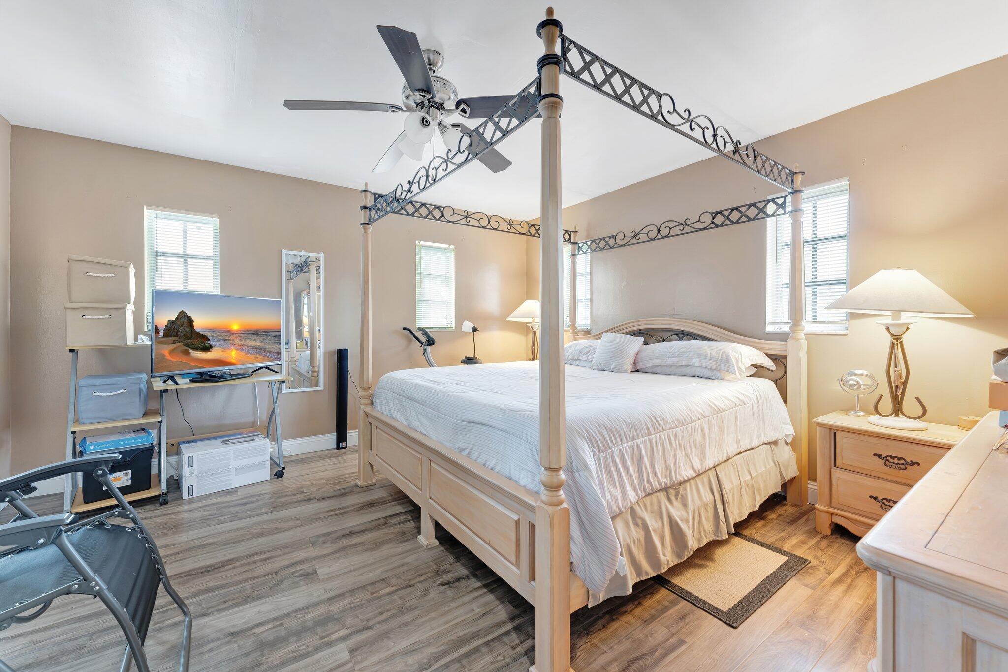 RIVERSIDE ESTATES - Residential