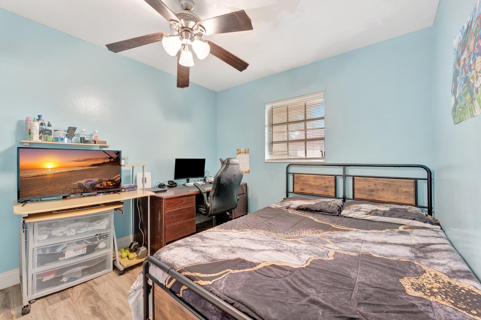 RIVERSIDE ESTATES - Residential