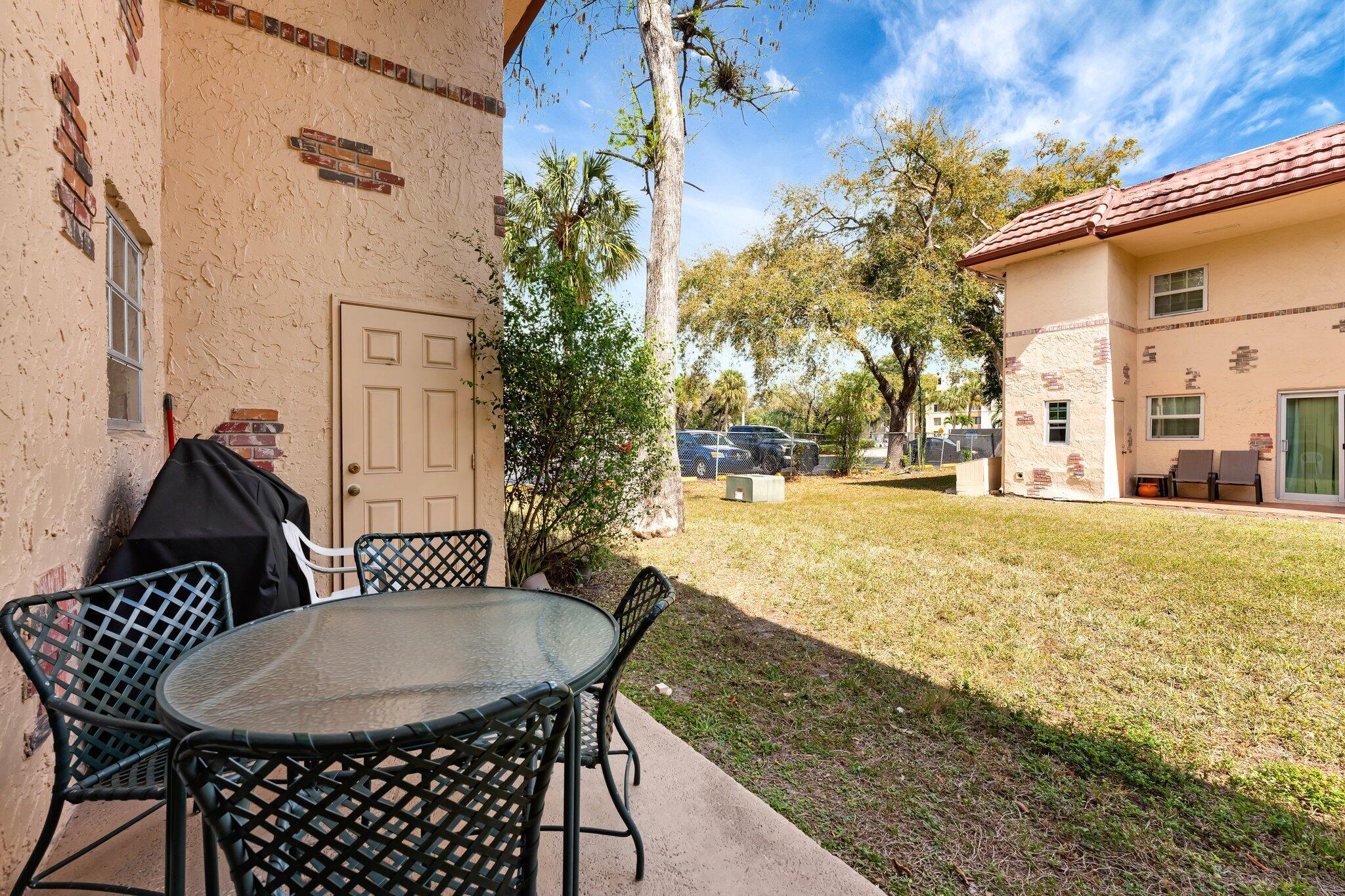 RIVERSIDE ESTATES - Residential