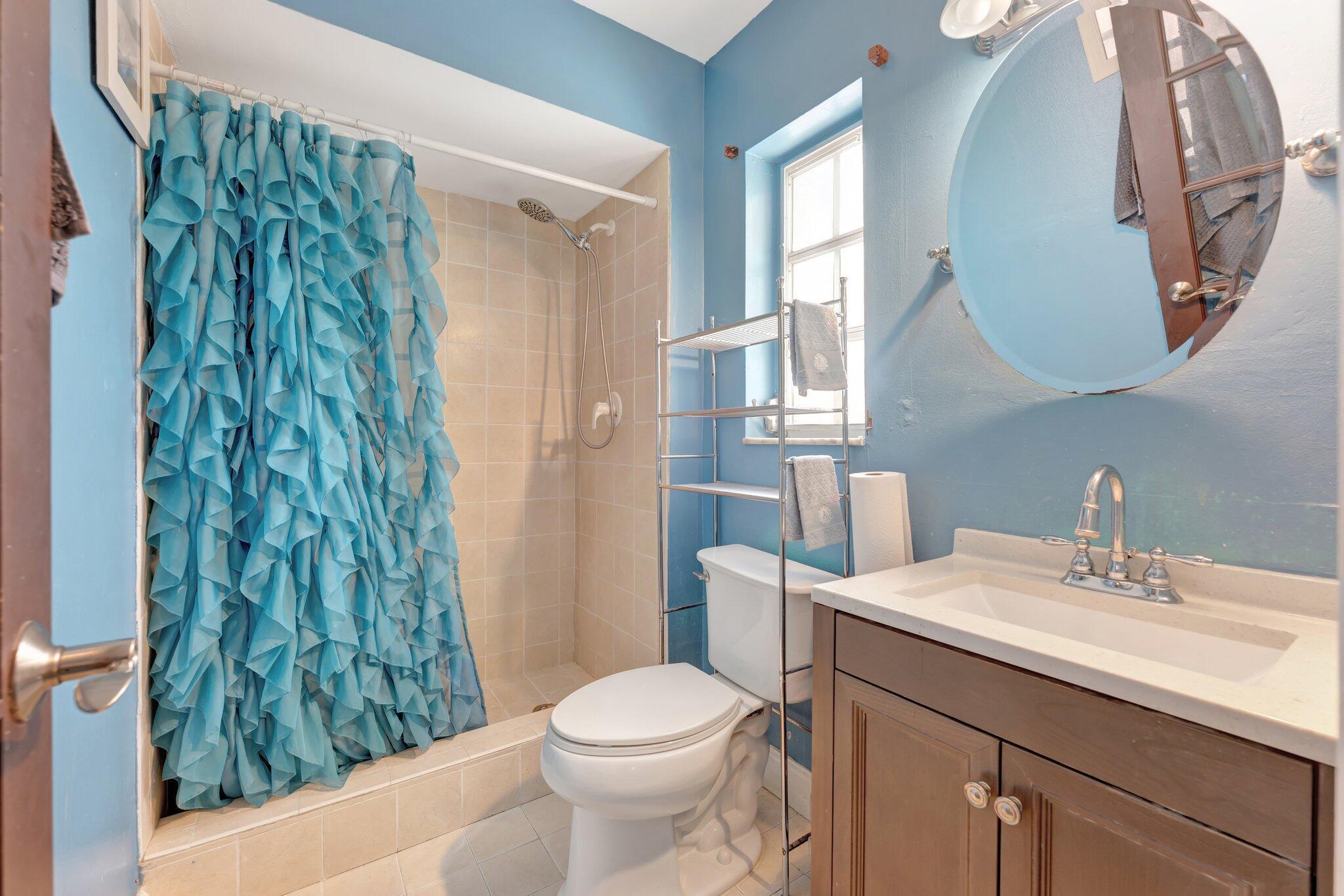 RIVERSIDE ESTATES - Residential